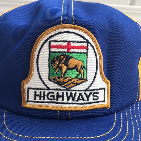 Vintage Manitoba trucker hat - Picture 2 of 4